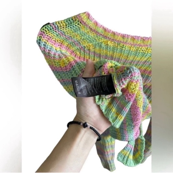 URBAN OUTFITTERS Celin Flower-Button Cardigan Size XS - Picture 7 of 10